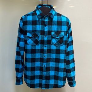 EUC Mens Blue Buffalo Check Flannel Button Down Shirt